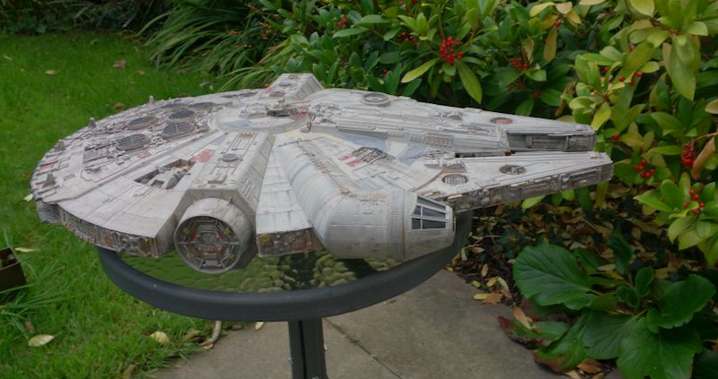 Illustration for article titled Esta exposición de Star Wars creada por un grupo de fans es una increíble obra de arte